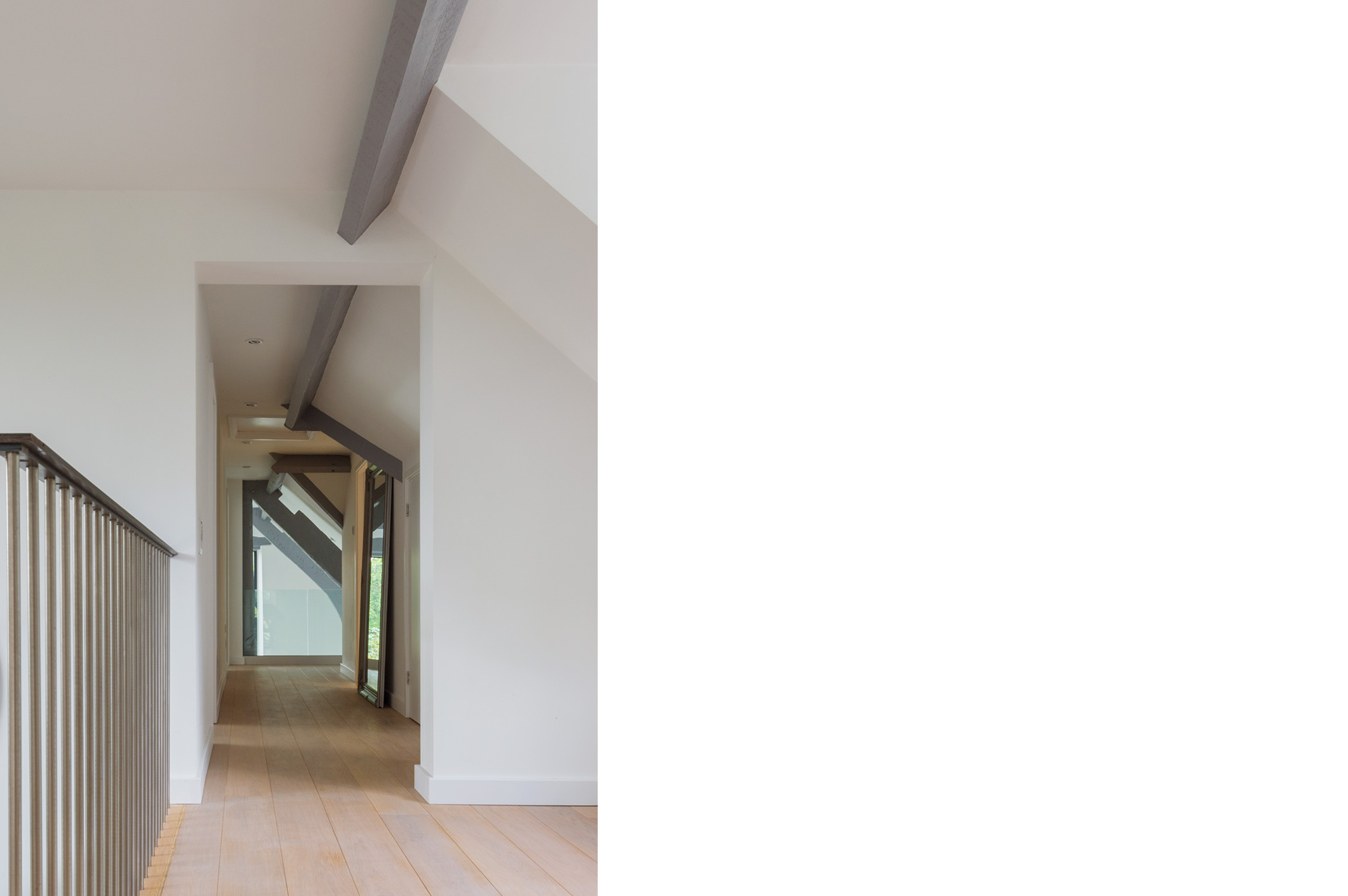 The traditional character of the original barn has been brought into the scheme.